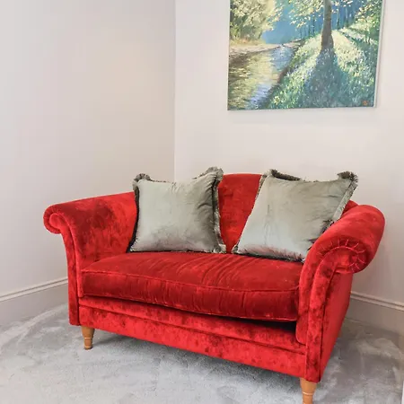 Beacon House בית נופש *