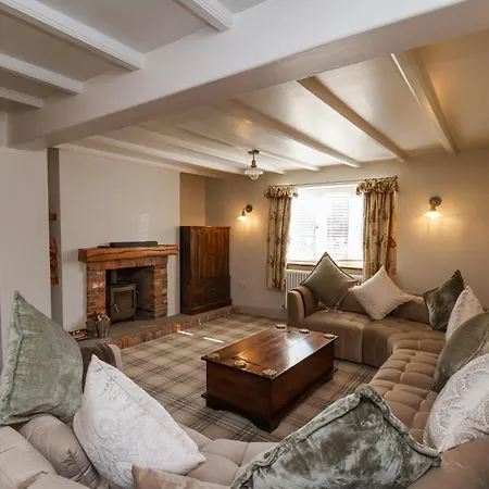 בית נופש Beacon House *