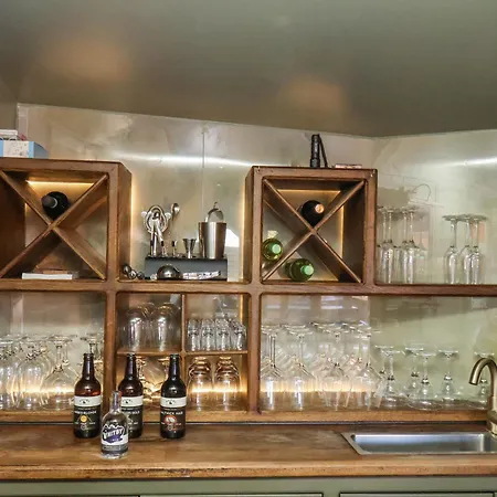 בית נופש Beacon House *