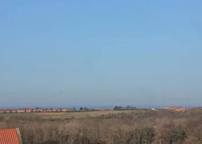 Beacon House * וויטבי