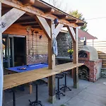Beacon House Дом отдыха Уитби