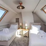 Beacon House Дом отдыха Уитби