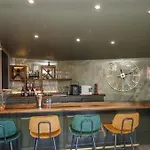 Beacon House Дом отдыха