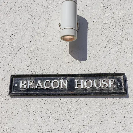 Beacon House Дом отдыха Уитби
